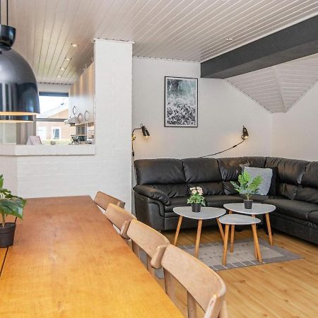 10 Person Holiday Home In Juelsminde Sonderby  Zewnętrze zdjęcie