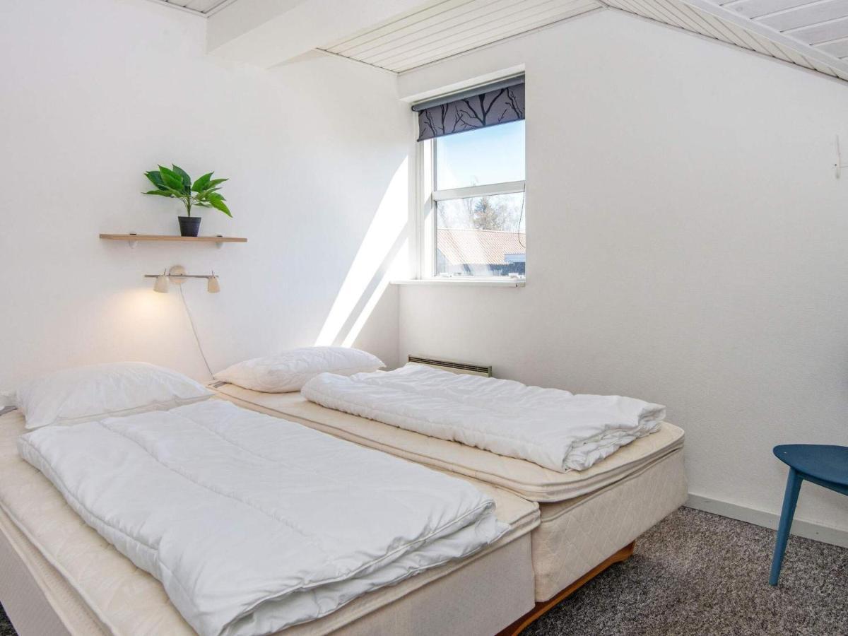10 Person Holiday Home In Juelsminde Sonderby  Zewnętrze zdjęcie